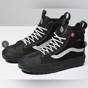 VANS - Glitter Sk-8 MTE 2 - Size 6 - Brand New!